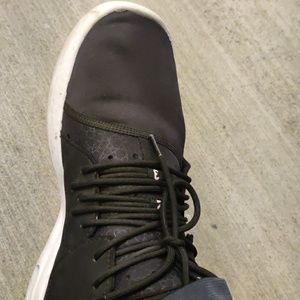 Meet your Posher, Vincent